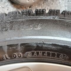 スタッドレスタイヤ（BS VRX2-225/55R18）とホイール4本セット