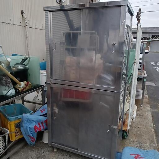 現状 厨房機器 ステンレス収納戸棚 引き戸 横幅90cm 奥行き60cm 高さ181cm 収納 棚 No.8