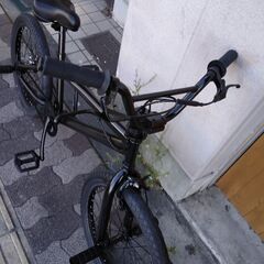 20吋 ジャイロ機構搭載BMX(ブラック)
