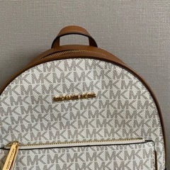 1度のみ使用 MICHAEL KORS バックパック アディナ ③