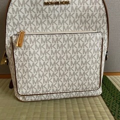1度のみ使用 MICHAEL KORS バックパック アディナ ③