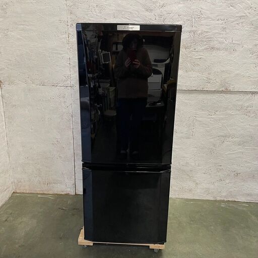 【MITSUBISHI】 三菱 ノンフロン2ドア冷凍冷蔵庫 容量146L 冷凍室46L 冷蔵庫100L MR-P15E-B 2019年製
