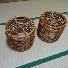 024-籐家具-04(丸型の椅子、２個）