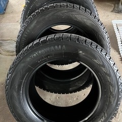 タイヤ　18インチ　4本　スタッドレス　YOKOHAMAプラド　...