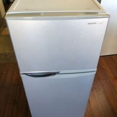 福岡市内配送設置無料 シャープ SHARP SJ-H12W-S [直冷式冷蔵庫 （118L・右開き） 2ドア シルバー系