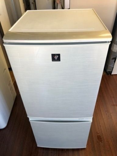 福岡市内配送無料　シャープ SHARP SJ-PD14X-N [プラズマクラスター搭載冷蔵庫 (137L・つけかえどっちもドア) 2ドア ゴールド系]