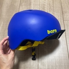 【ネット決済・配送可】bern 子供用ヘルメット　XS-S