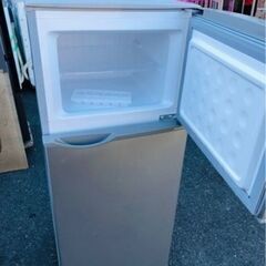 福岡市内配送無料　シャープ SHARP SJ-H12D-S [2ドア直冷式冷凍冷蔵庫 （118L・右開き） シルバー系]