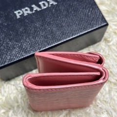 プラダ　ミニウォレット　ピンク　美品　