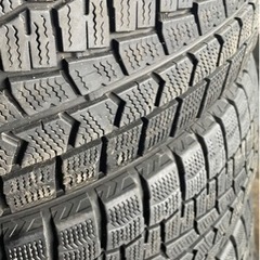 スタッドレスタイヤ 195/60R15