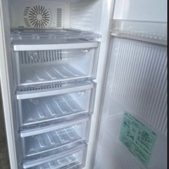 冷凍庫を探しています。