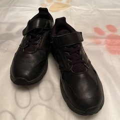 アディダスadidas 子供靴 22.5センチ 黒