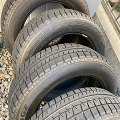 【中古】スタッドレスタイヤ215/60R17