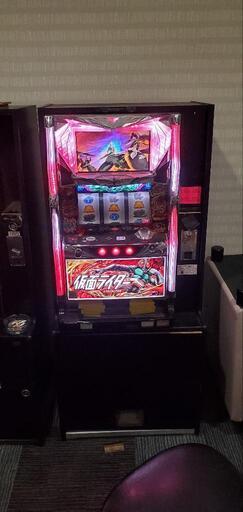 中古品スロット機  番長2、仮面ライダー
