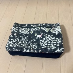 ショルダーバッグ　中古品