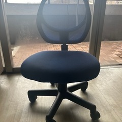 椅子(勉強、デスクワークで使用できます)