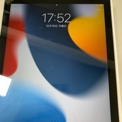 iPad 第六世代　32GB au 