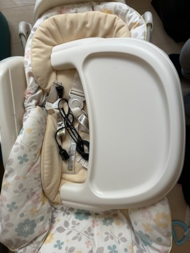 combi 電動ハイローチェア