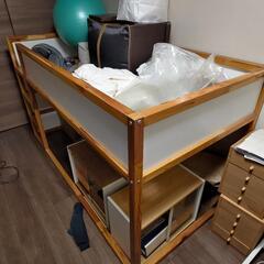 <交渉中>下に物が置けるベッド　イケア　IKEA　近隣は持ってい...
