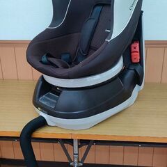 combi ネルーム ライト ISOFIX ブラウン 新生児 回...