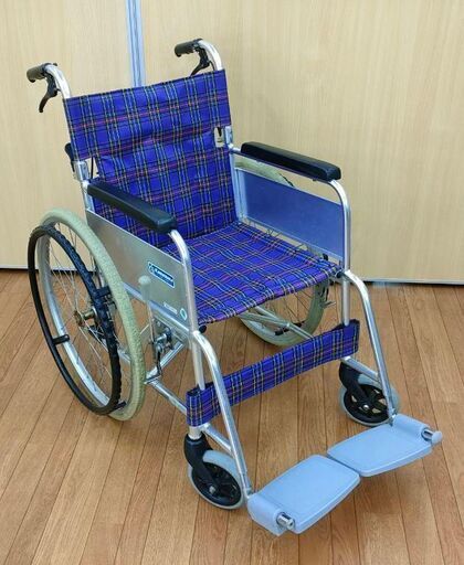 返品交換不可】 KAWAMURA 車椅子 車イス 自走式 折りたたみ パープル