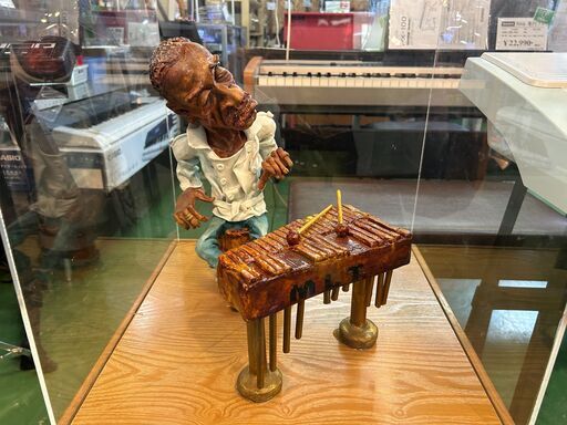 【愛品館八千代店】MILT JACKSON　フィギュア　ケース付き