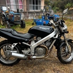 ホンダ BROS400 NC25 屋内保管