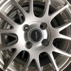 トヨタ　パッソのスタッドレスタイヤ　ホイル付き