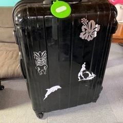 【T-GARAGE】スーツケース大きいです。