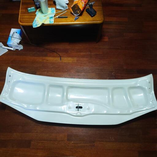 ハイエース200標準ボディー（ナロー） ESSEX バッドフェイスボンネット