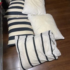 IKEA 枕　4個　