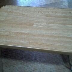 折り畳み簡易テーブル