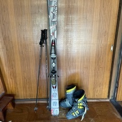 スキー板、ストック、靴セット