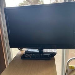 SHARP 液晶カラーテレビ　２２インチ