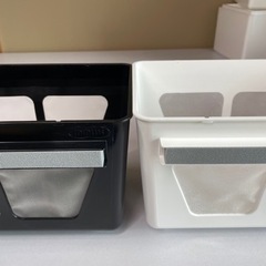 水槽分割容器　わけぷか黒×5  白×1