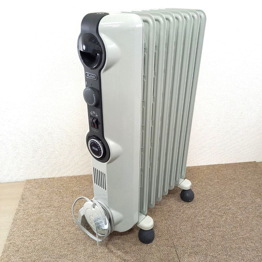 デロンギ オイルヒーター hj0812 暖房 ほぼ未使用！！