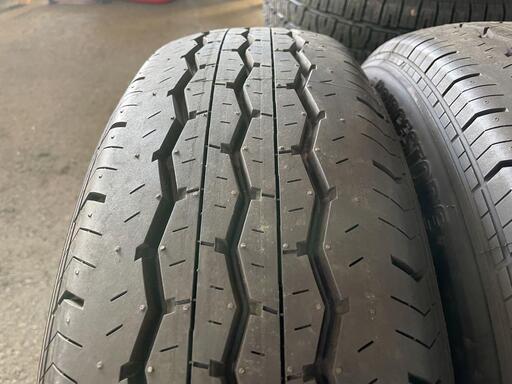 H6 ハイエースほぼ納車外し195/80R15 107/105 4本セット！キャラバン