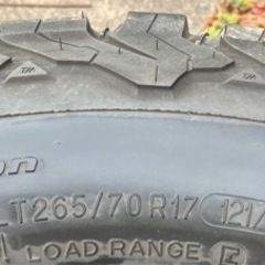 BF Goodrich オールテレーンタイヤ　4本セット　プラド