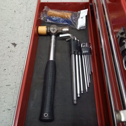 makita マキタ R300 補助ローラー①【野田愛宕店】【店頭取引限定