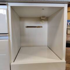 【愛品倶楽部柏店】2017年製　ニトリ　アルミナ２　２枚スライド扉キッチンボード　白　