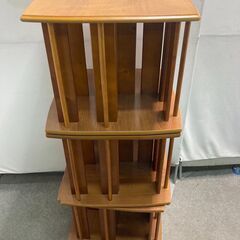 ☆中古￥2,000！回転本棚　家具　収納家具　幅45㎝ｘ奥行45...