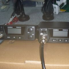 CB無線機2台　国内使用出来ません