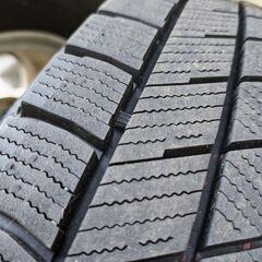 22年製造 スタッドレスタイヤ ブリザック VRX3 175/65R15