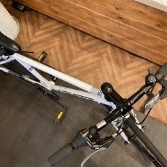 年末SALE！防犯登録無料！チェーン新品！シボレー】アルミフレーム 6段