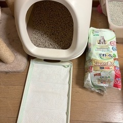 【美品】ネコ用　デオトイレ　シートと砂付き