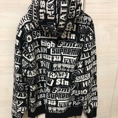 美品！シュプリーム Supreme パーカー 売ります