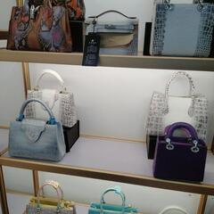 ワニ革ハンドバック　蛇革ハンドバック　ダッチョウ革