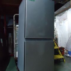 M009　AQUA　2ドア冷蔵庫　126L
