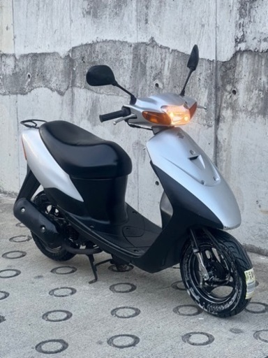 大人気セール‼️安心のバッテリー新品✨️フロントタイヤ新品✨️嬉しいオイル満タン補充エアフィルター新品✨️2サイクルでパワフルな走り人気急上昇中⬆️CA1PA レッツ2✴