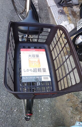 56?土日もお子様と土足のまま、いろいろなタイプのご試乗が可能です 